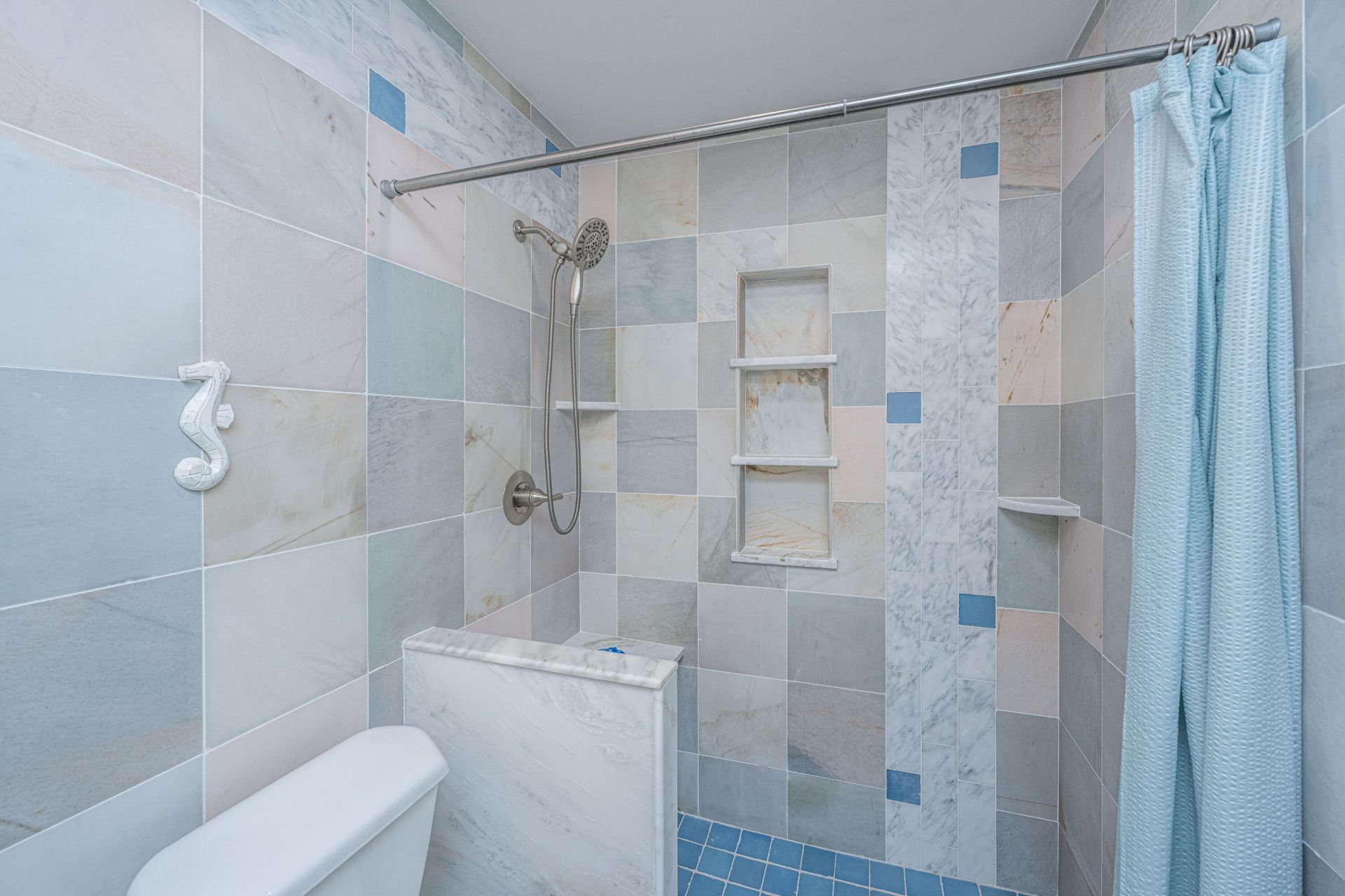 6 Hunters Forest Drive Photo 42