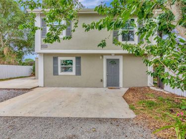 2223 GORDON STREET , TAMPA, FL 33605