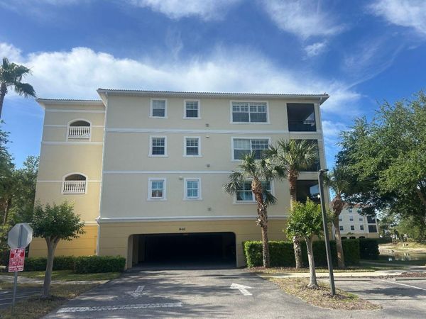 940 COOPER STREET , Unit 302, VENICE, FL 34285