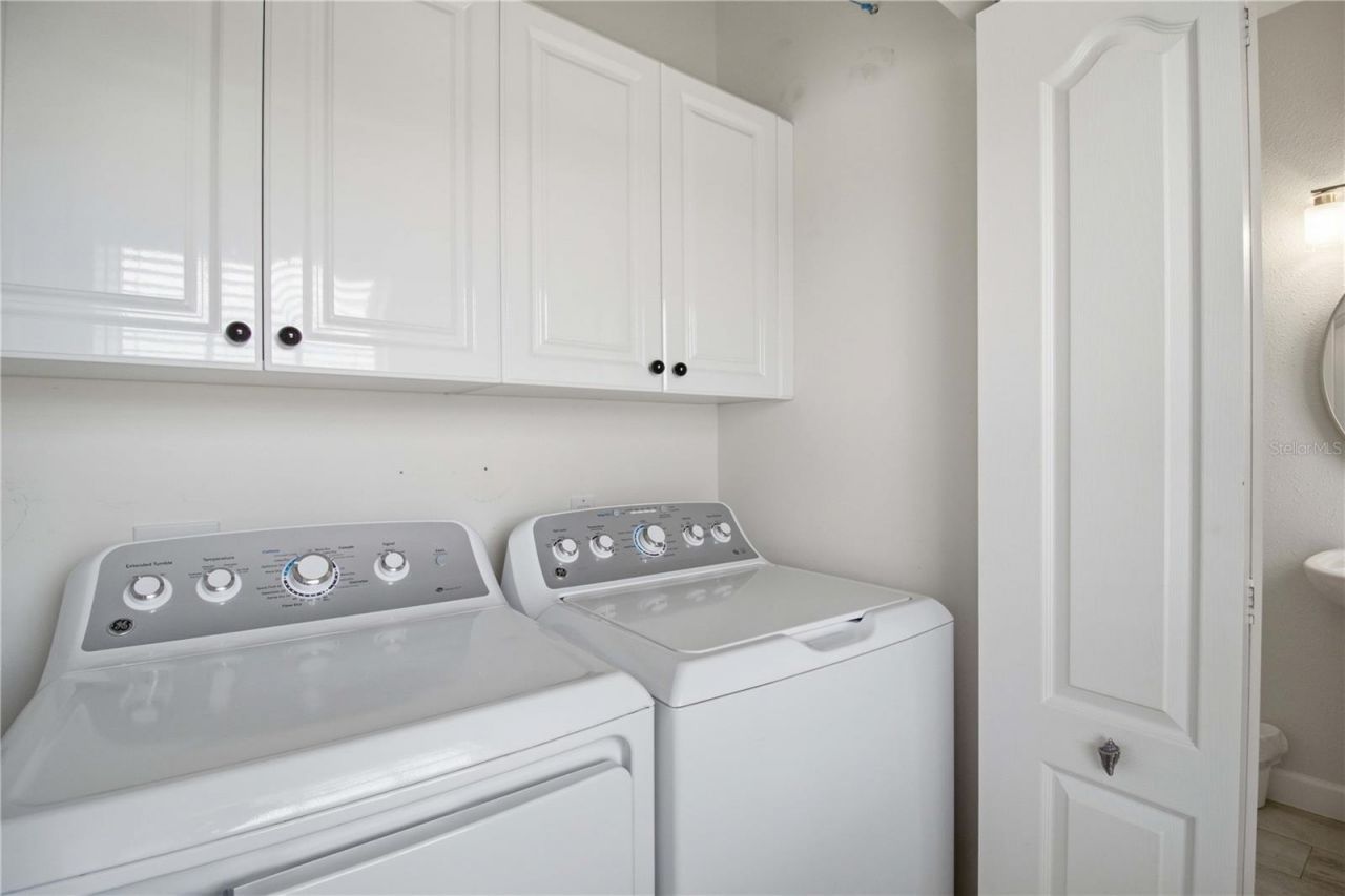 215 81st Street, Unit 2, Holmes Beach, FL 34217 Photo