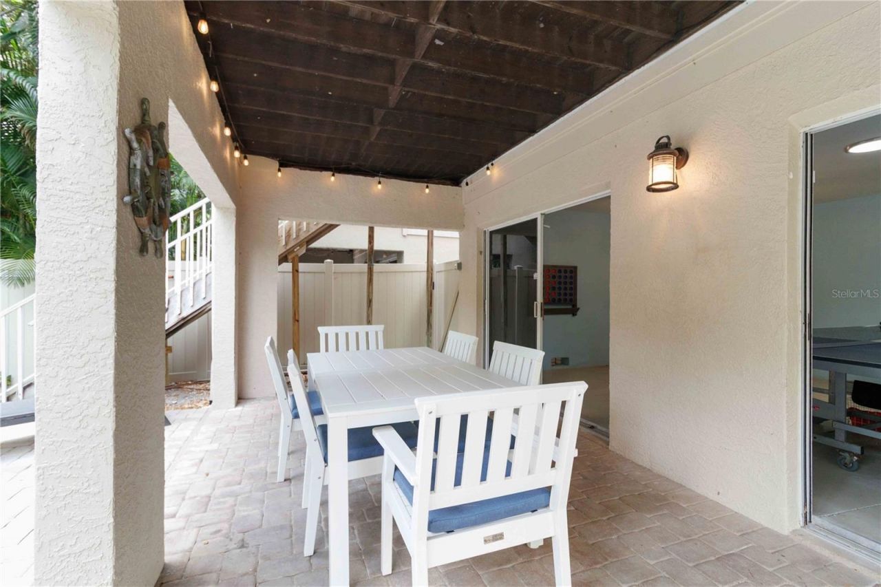 215 81st Street, Unit 2, Holmes Beach, FL 34217 Photo