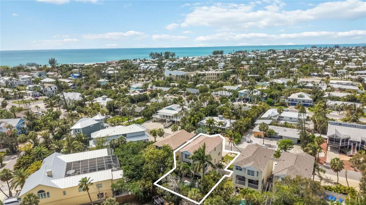 215 81st Street, Unit 2, Holmes Beach, FL 34217 Photo