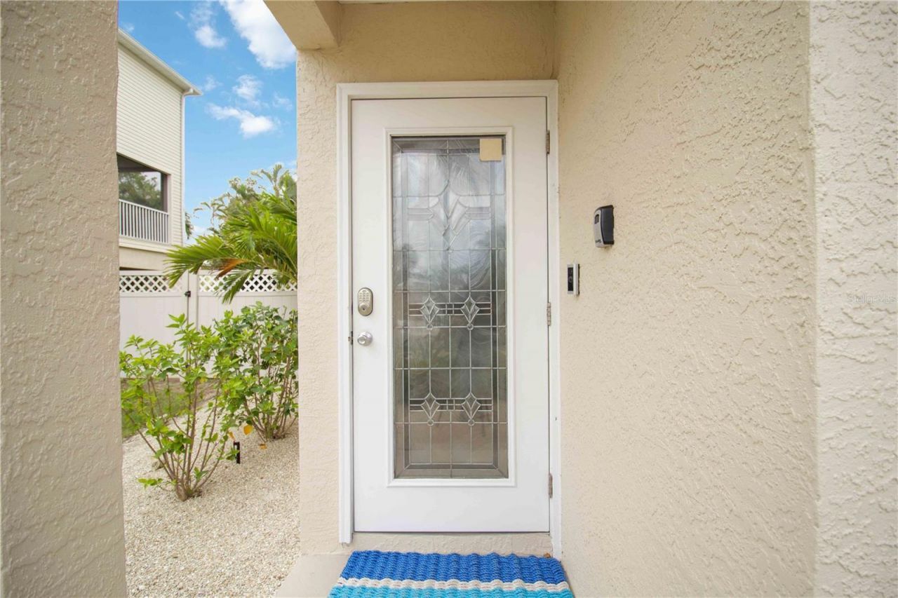 215 81st Street, Unit 2, Holmes Beach, FL 34217 Photo