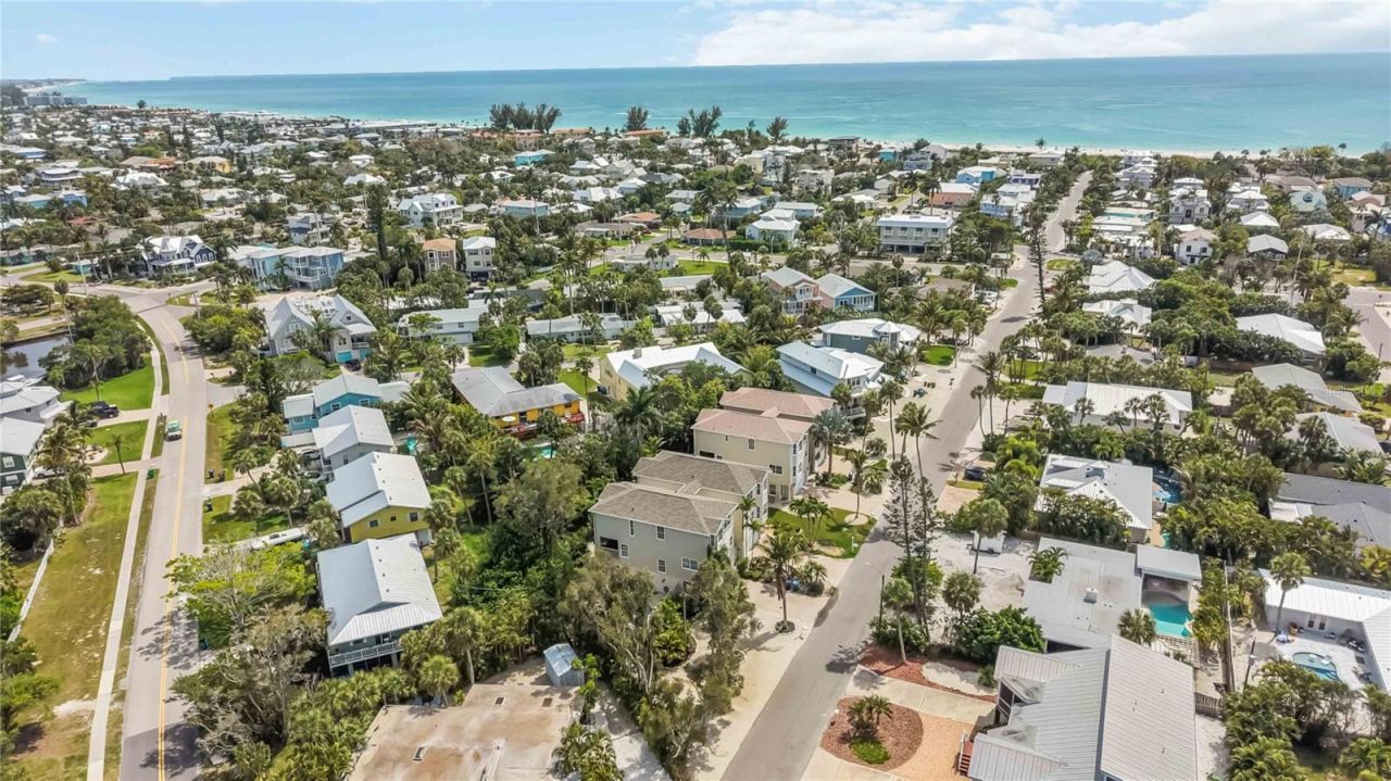 215 81st Street, Unit 2, Holmes Beach, FL 34217 Photo
