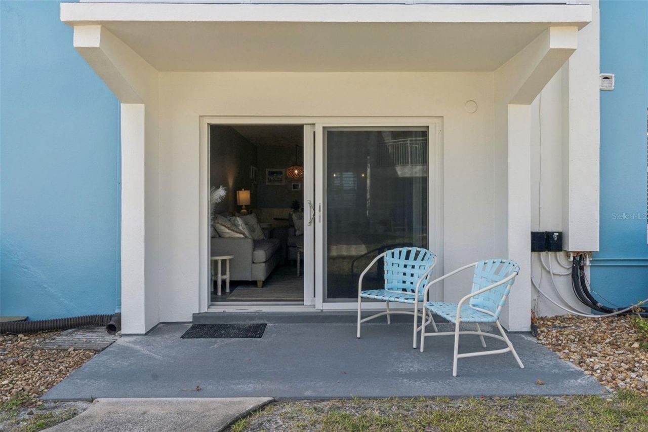 513 N Atlantic Avenue, Unit 33, New Smyrna Beach, FL 32169 Photo