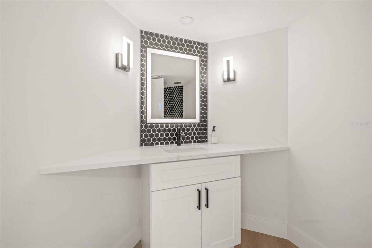 2668 Concorde Court, Clearwater, FL 33761 Photo