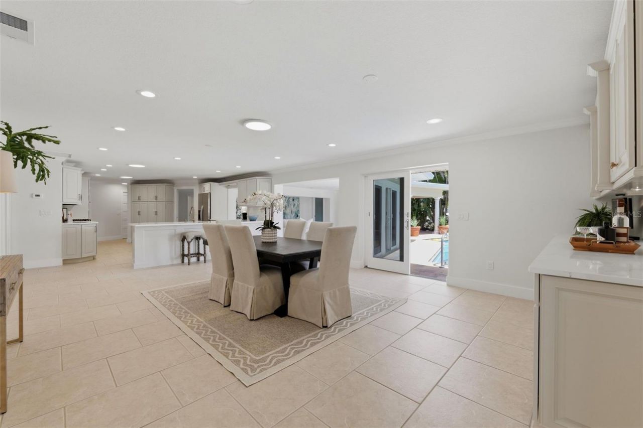 2080 Hawaii Avenue Ne, Saint Petersburg, FL 33703 Photo