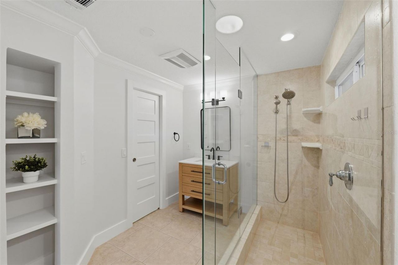 2080 Hawaii Avenue Ne, Saint Petersburg, FL 33703 Photo