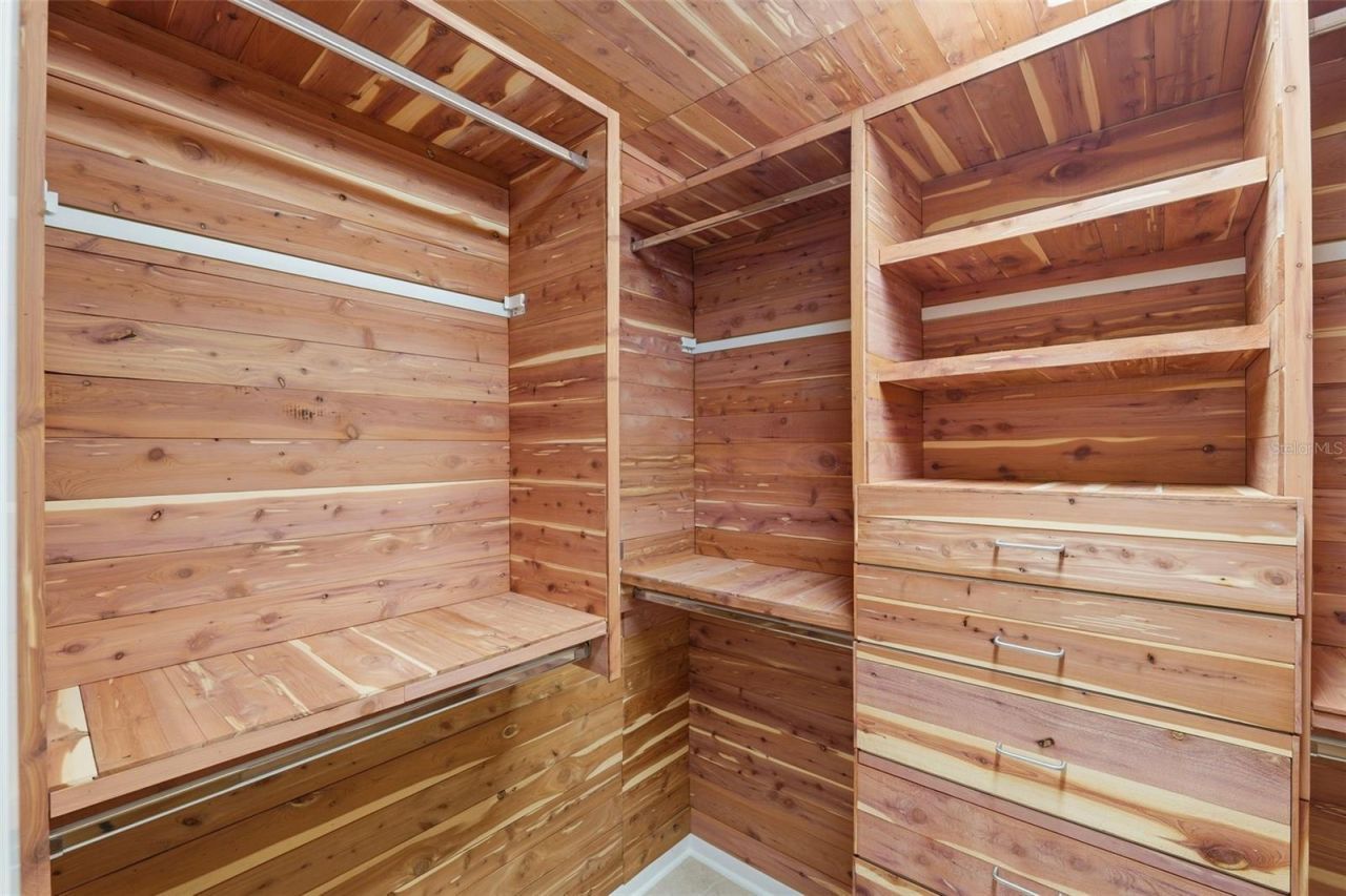 2080 Hawaii Avenue Ne, Saint Petersburg, FL 33703 Photo