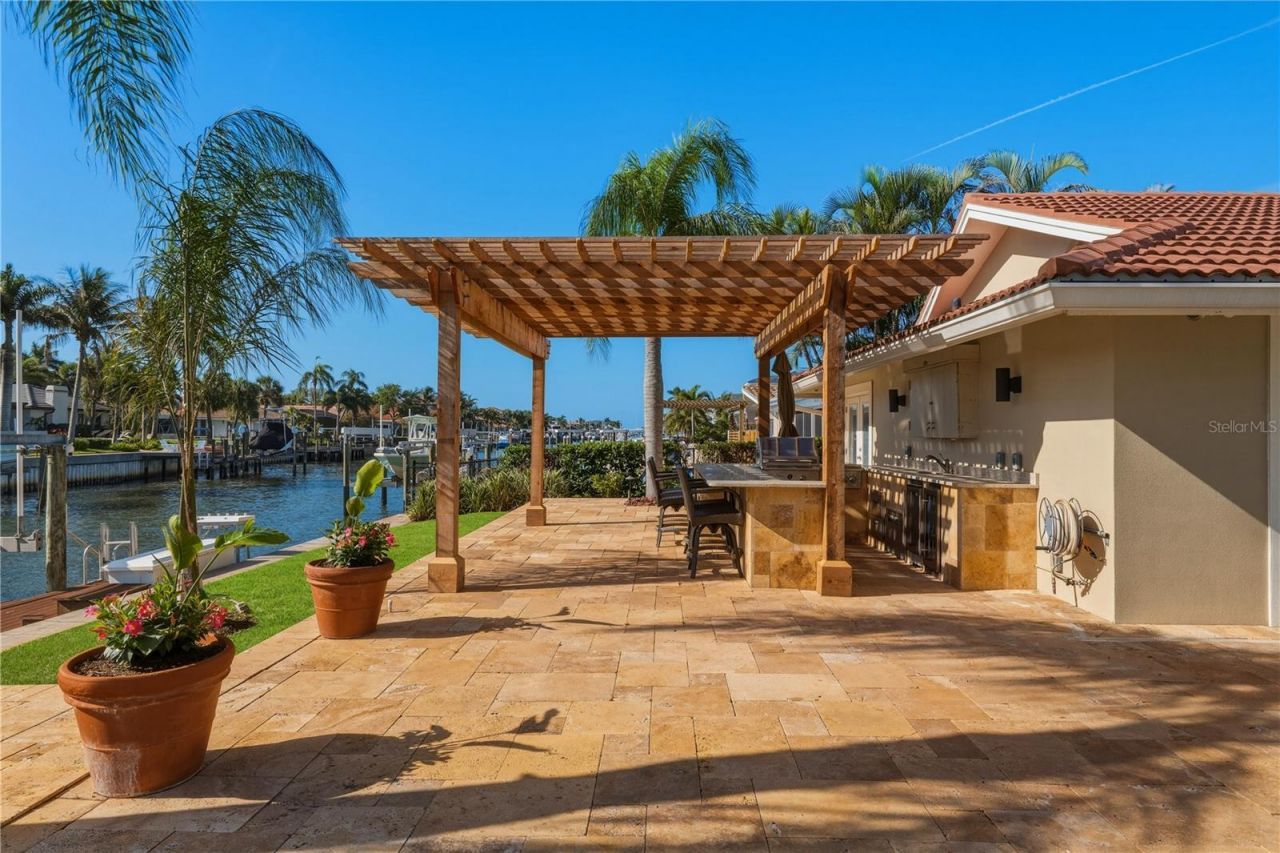 2080 Hawaii Avenue Ne, Saint Petersburg, FL 33703 Photo