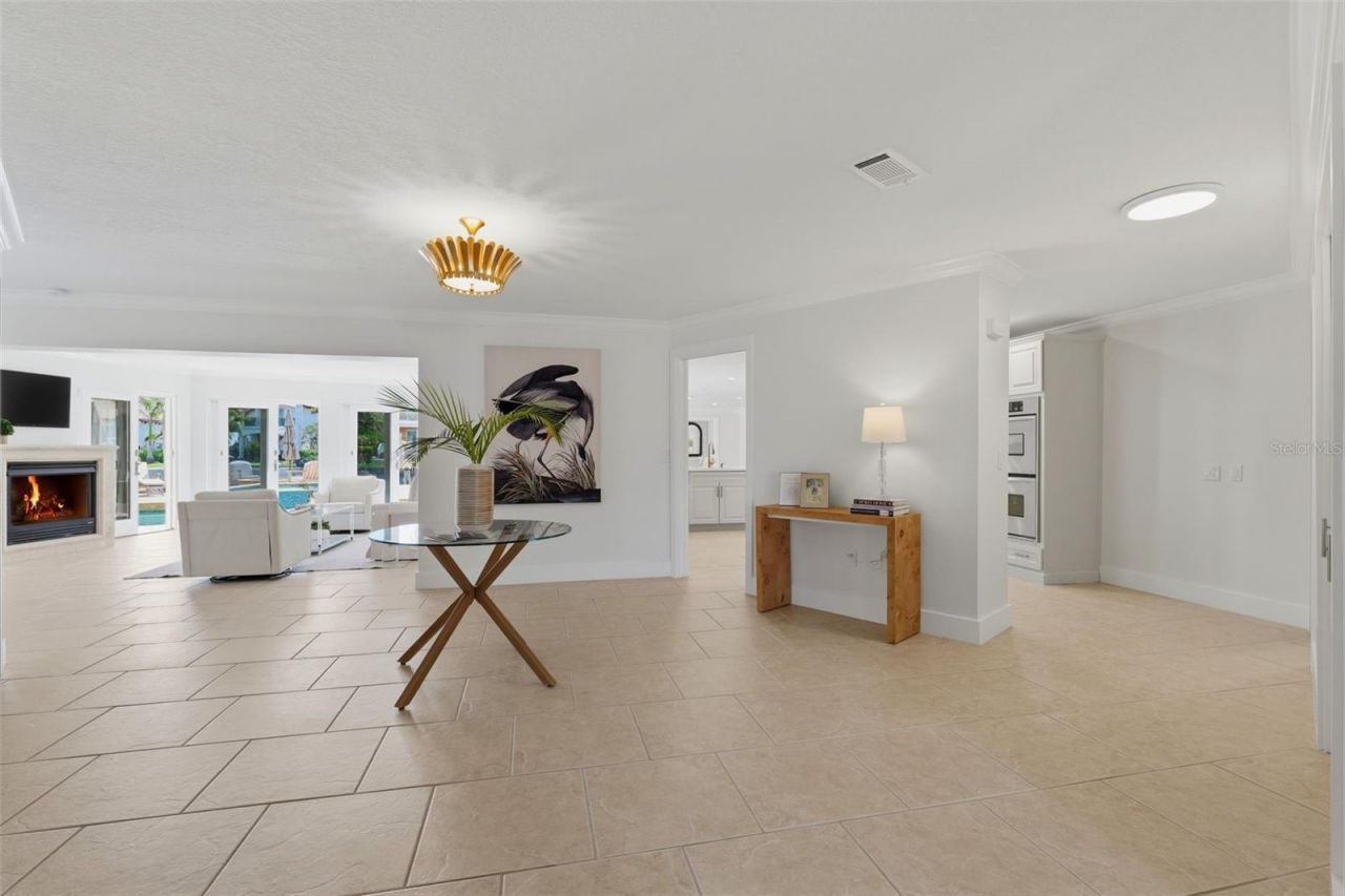 2080 Hawaii Avenue Ne, Saint Petersburg, FL 33703 Photo