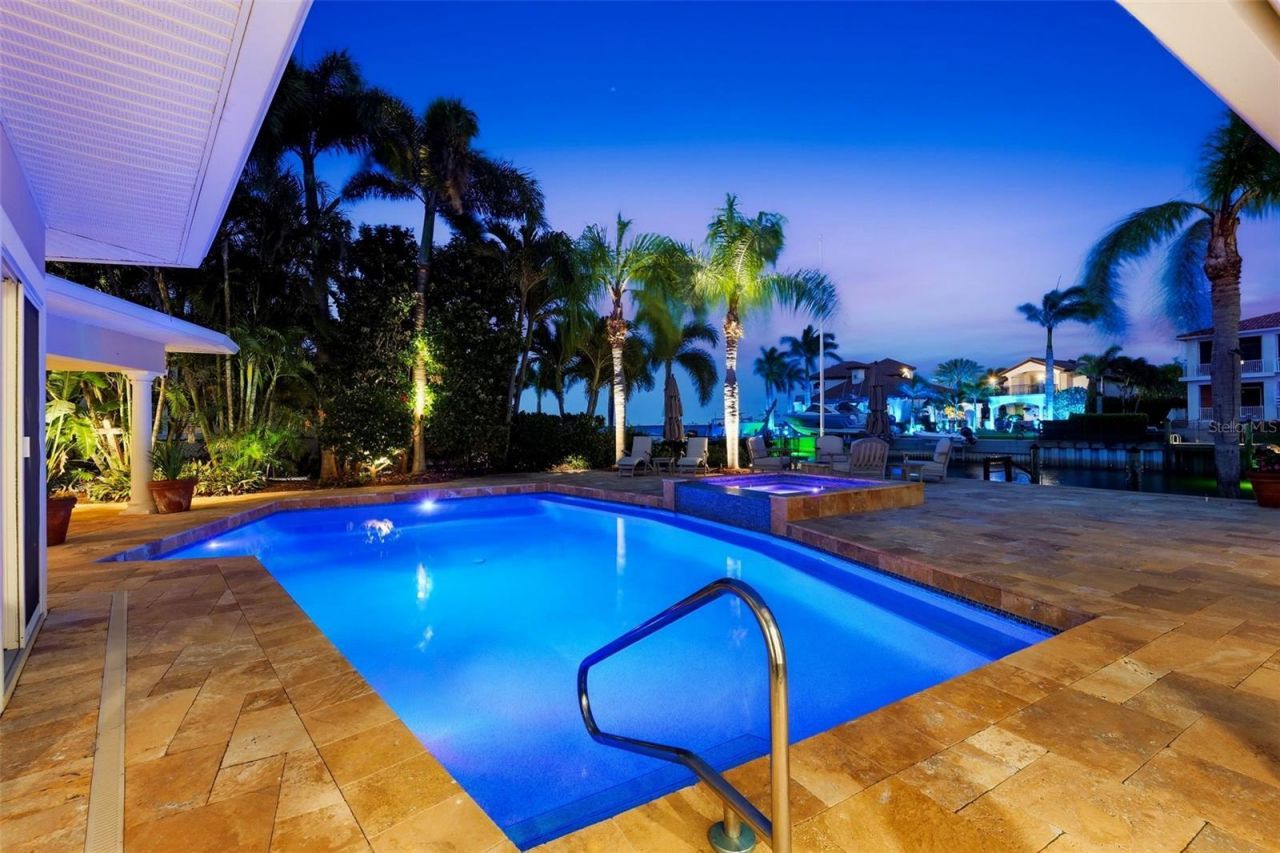 2080 Hawaii Avenue Ne, Saint Petersburg, FL 33703 Photo