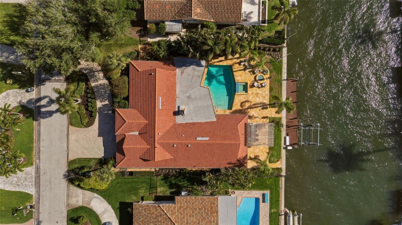 2080 Hawaii Avenue Ne, Saint Petersburg, FL 33703 Photo