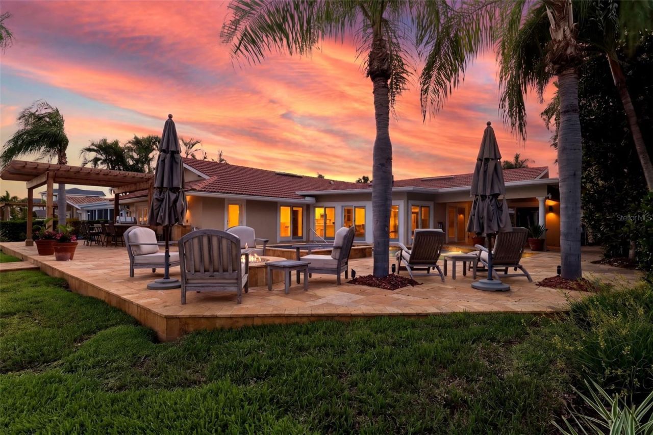 2080 Hawaii Avenue Ne, Saint Petersburg, FL 33703 Photo