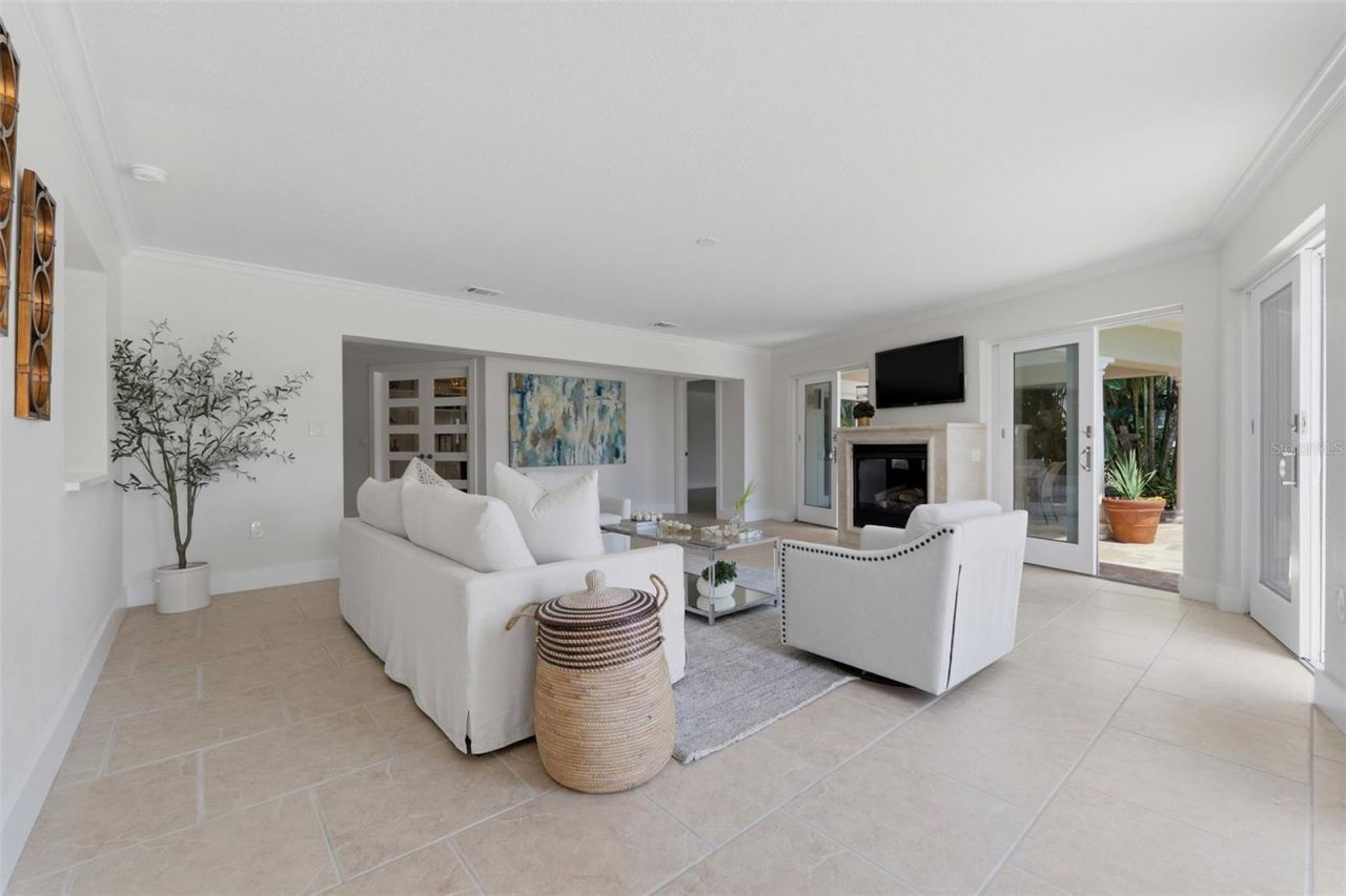 2080 Hawaii Avenue Ne, Saint Petersburg, FL 33703 Photo