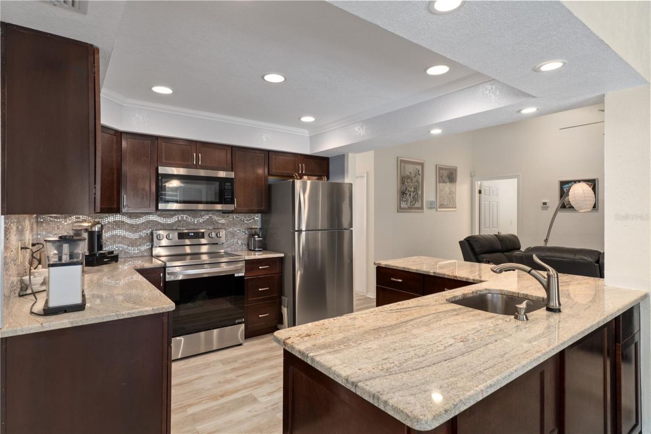 18652 Autumn Lake Boulevard, Hudson, FL 34667 Photo