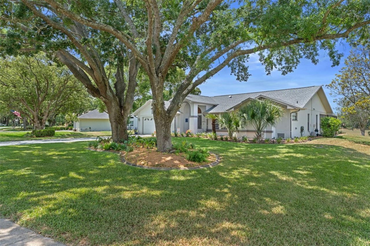18652 Autumn Lake Boulevard, Hudson, FL 34667 Photo