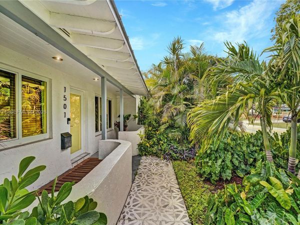 1501 NE 35th St , Oakland Park, FL 33334