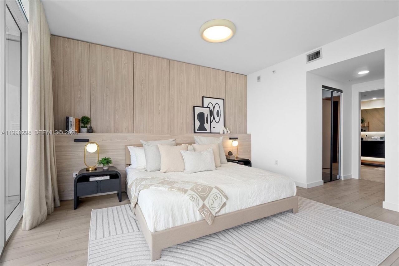 488 NE 18th St, Unit 715, Miami, FL 33132 Photo