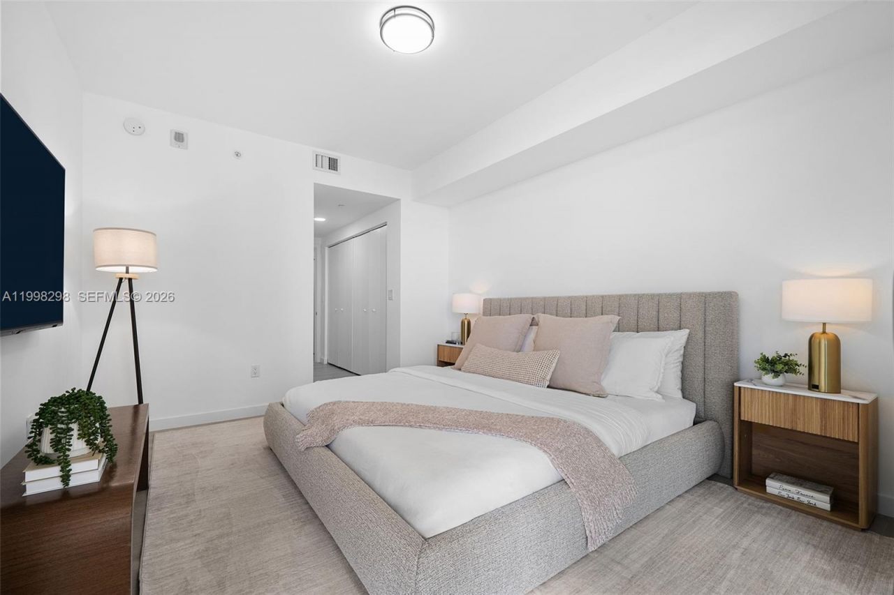 488 NE 18th St, Unit 715, Miami, FL 33132 Photo