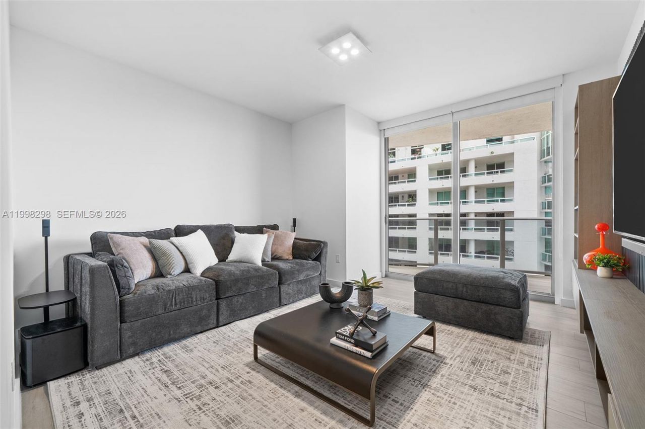 488 NE 18th St, Unit 715, Miami, FL 33132 Photo