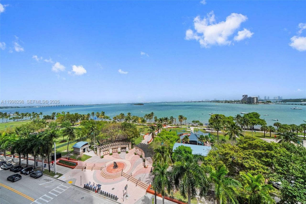 488 NE 18th St, Unit 715, Miami, FL 33132 Photo