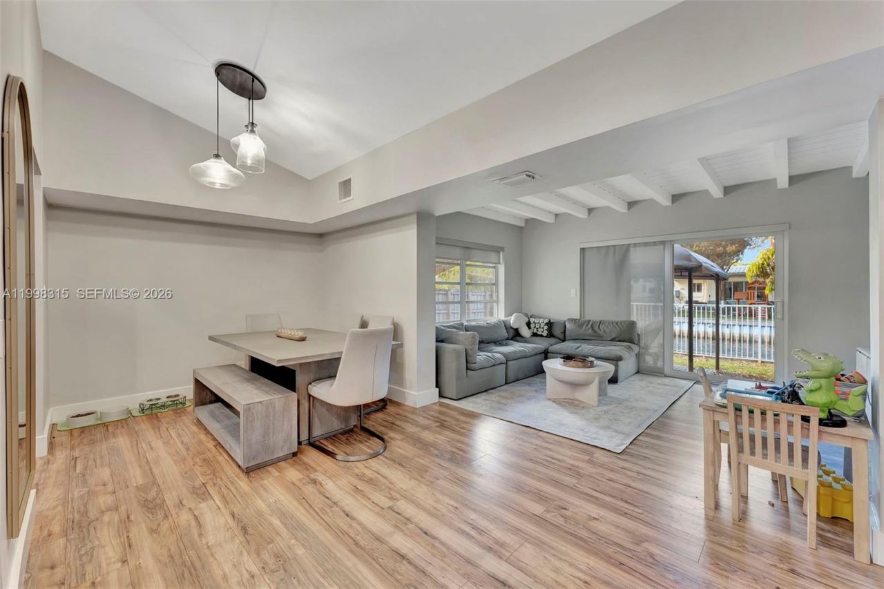 3043 Hayes Street , Hollywood, FL 33021 Photo