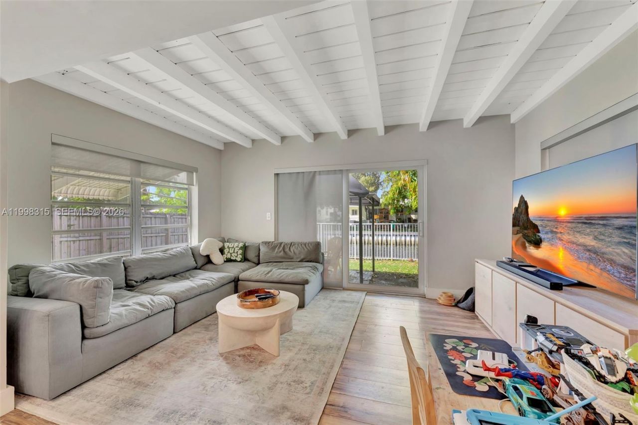 3043 Hayes Street , Hollywood, FL 33021 Photo