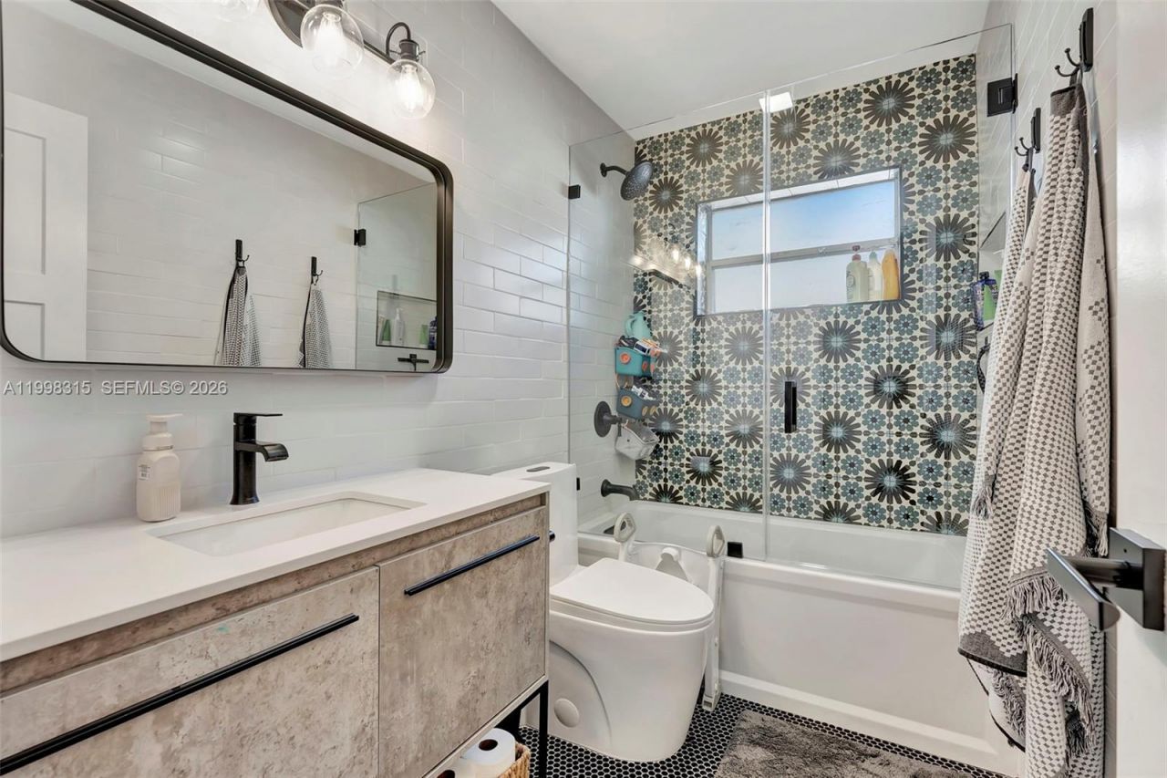 3043 Hayes Street , Hollywood, FL 33021 Photo