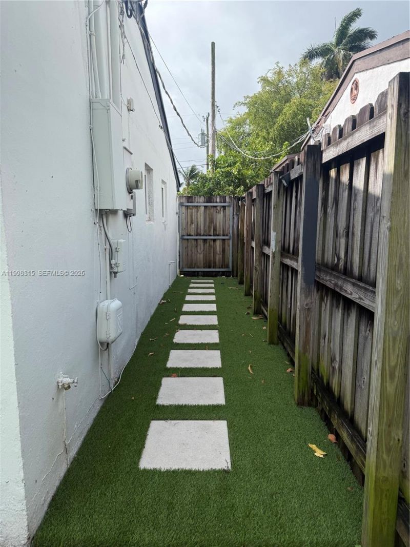 3043 Hayes Street , Hollywood, FL 33021 Photo