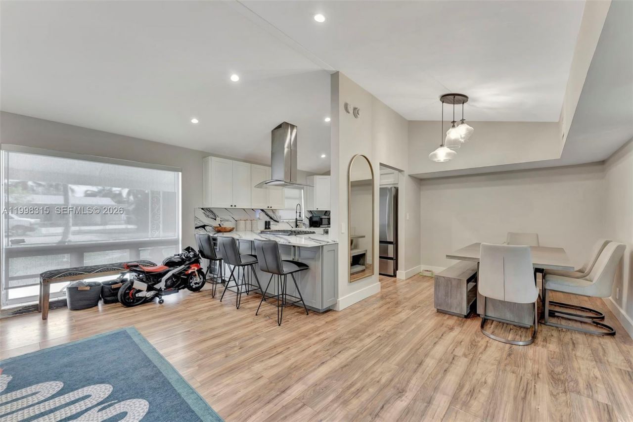 3043 Hayes Street , Hollywood, FL 33021 Photo