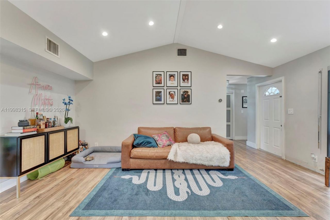 3043 Hayes Street , Hollywood, FL 33021 Photo