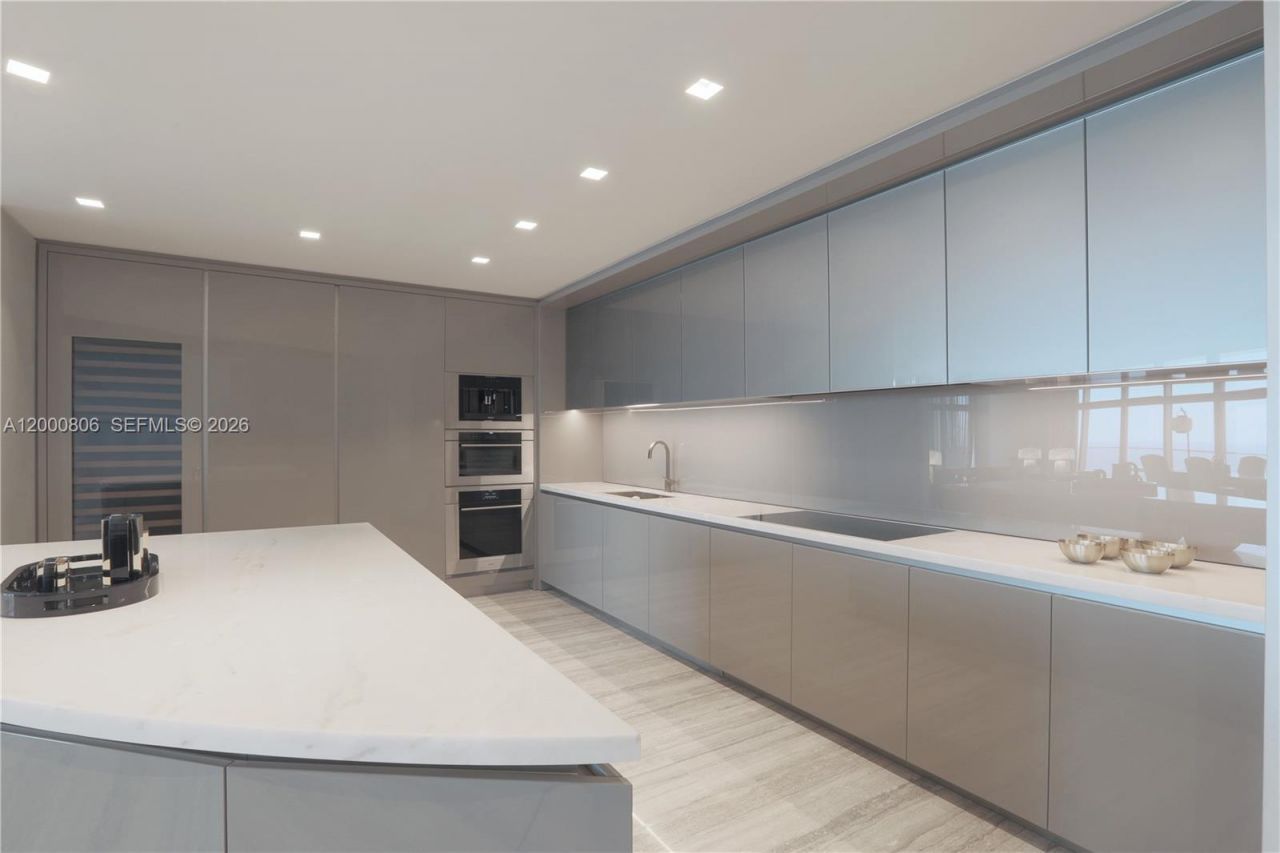 18975 Collins Ave, Unit 4800, Sunny Isles Beach, FL 33160 Photo