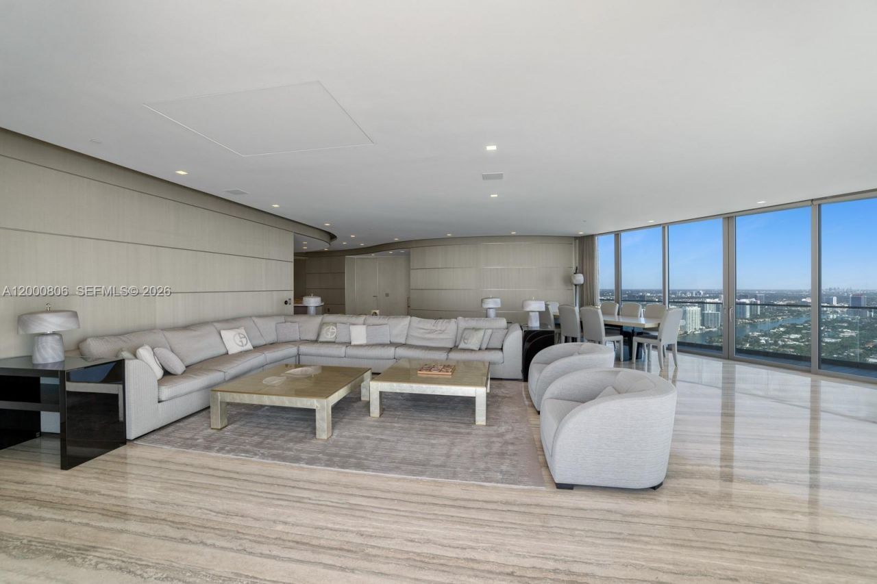 18975 Collins Ave, Unit 4800, Sunny Isles Beach, FL 33160 Photo