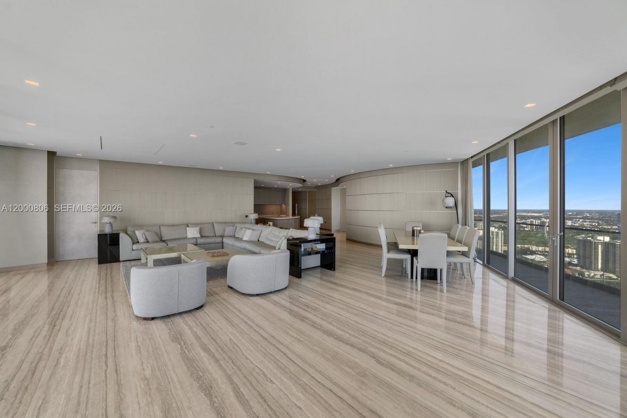 18975 Collins Ave, Unit 4800, Sunny Isles Beach, FL 33160 Photo