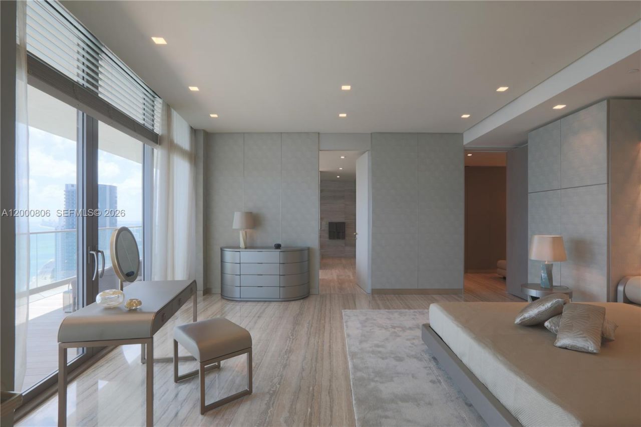 18975 Collins Ave, Unit 4800, Sunny Isles Beach, FL 33160 Photo