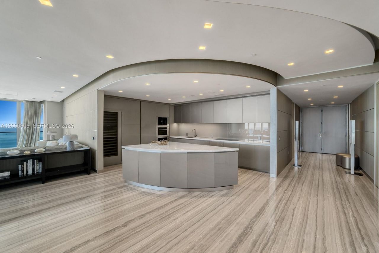 18975 Collins Ave, Unit 4800, Sunny Isles Beach, FL 33160 Photo