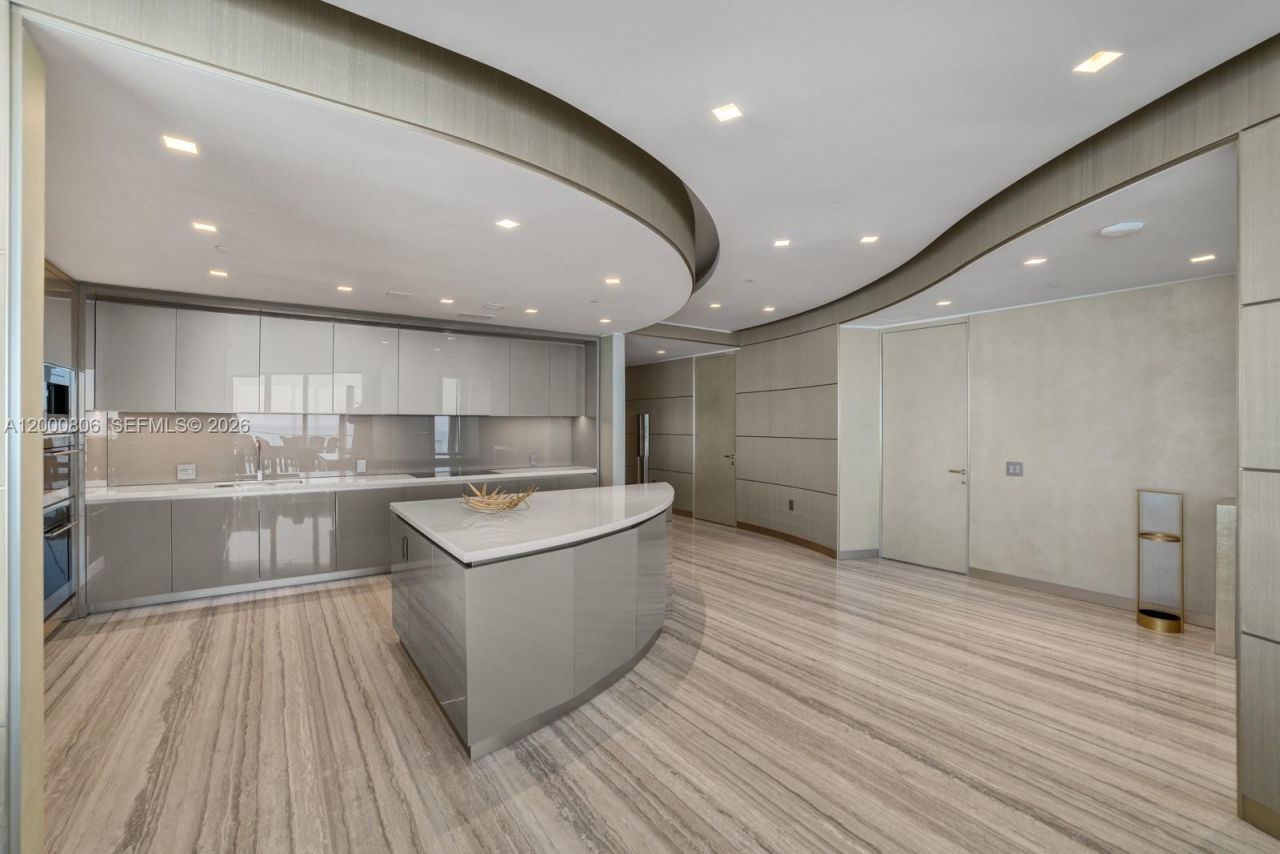 18975 Collins Ave, Unit 4800, Sunny Isles Beach, FL 33160 Photo