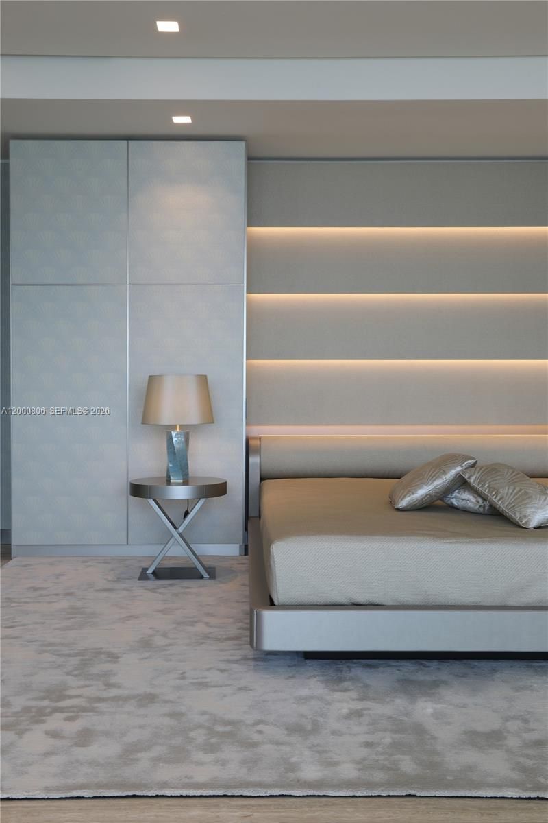 18975 Collins Ave, Unit 4800, Sunny Isles Beach, FL 33160 Photo