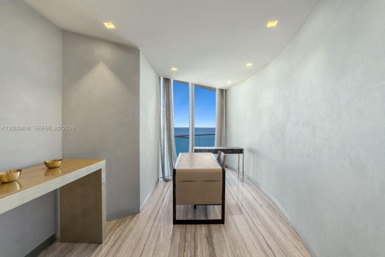 18975 Collins Ave, Unit 4800, Sunny Isles Beach, FL 33160 Photo