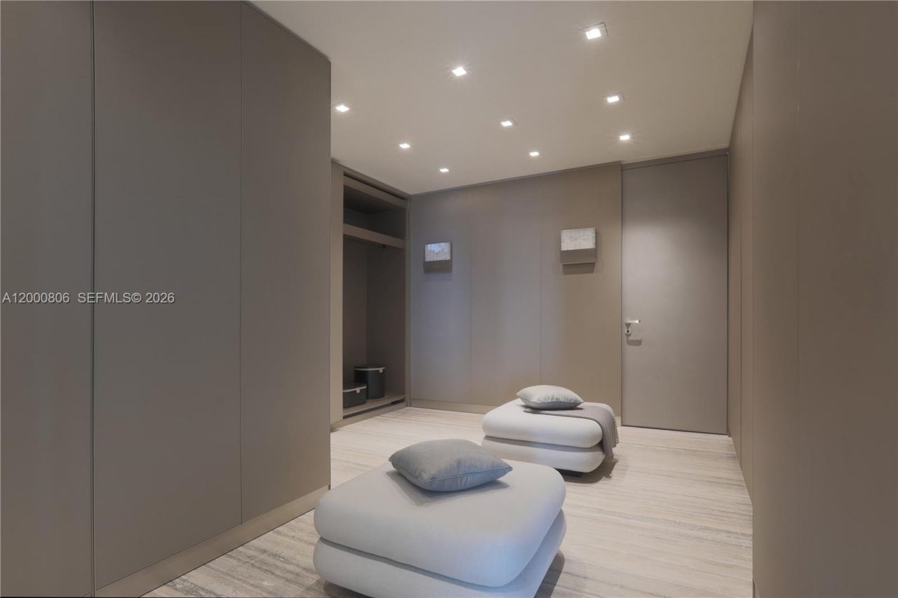 18975 Collins Ave, Unit 4800, Sunny Isles Beach, FL 33160 Photo