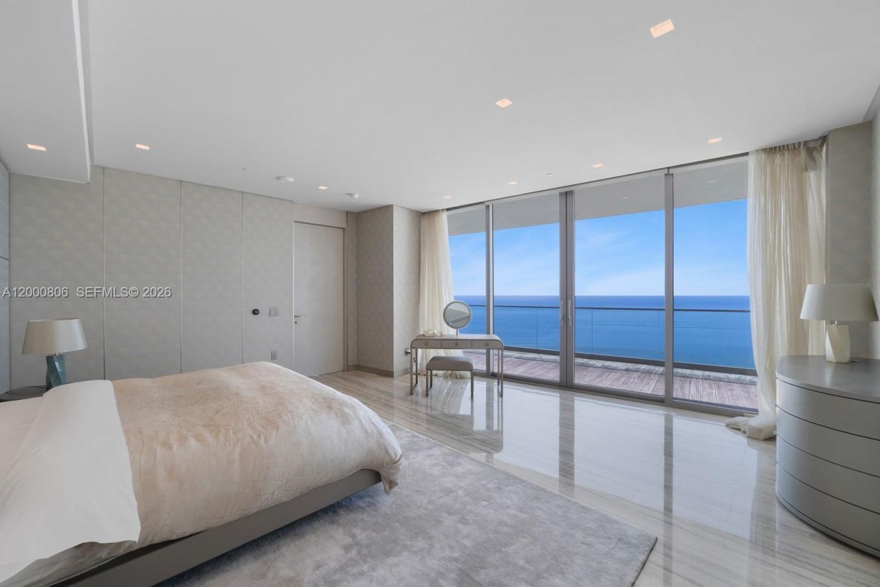 18975 Collins Ave, Unit 4800, Sunny Isles Beach, FL 33160 Photo