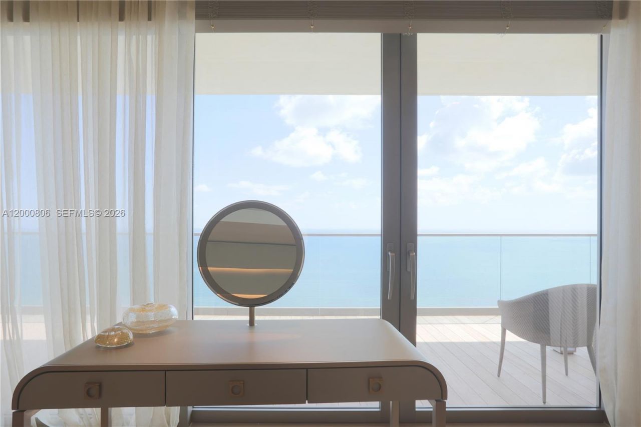 18975 Collins Ave, Unit 4800, Sunny Isles Beach, FL 33160 Photo