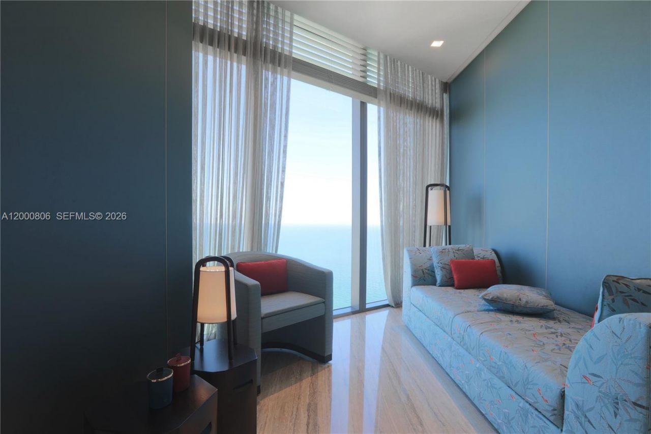 18975 Collins Ave, Unit 4800, Sunny Isles Beach, FL 33160 Photo