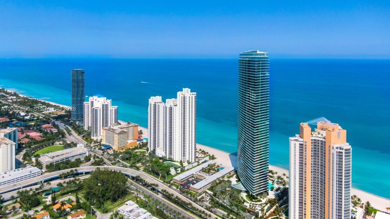 18975 Collins Ave, Unit 4800, Sunny Isles Beach, FL 33160 Photo