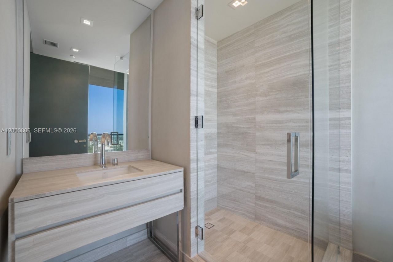 18975 Collins Ave, Unit 4800, Sunny Isles Beach, FL 33160 Photo