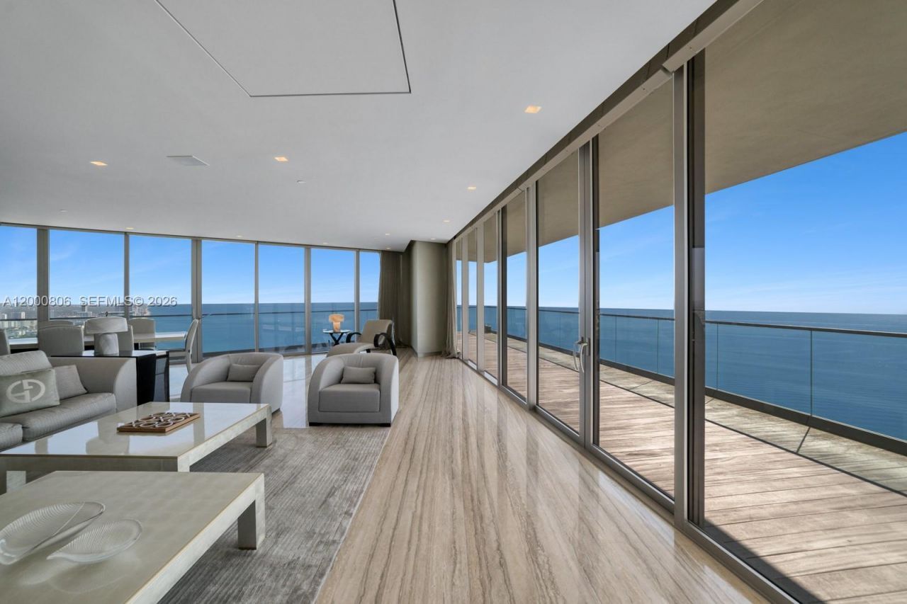 18975 Collins Ave, Unit 4800, Sunny Isles Beach, FL 33160 Photo