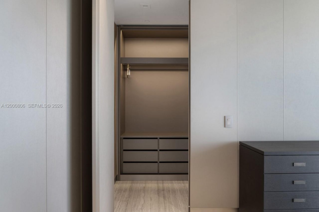 18975 Collins Ave, Unit 4800, Sunny Isles Beach, FL 33160 Photo