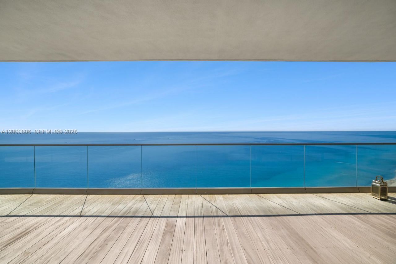 18975 Collins Ave, Unit 4800, Sunny Isles Beach, FL 33160 Photo