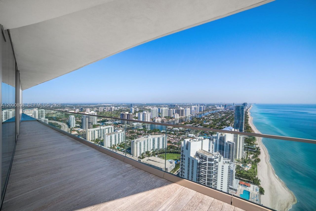 18975 Collins Ave, Unit 4800, Sunny Isles Beach, FL 33160 Photo